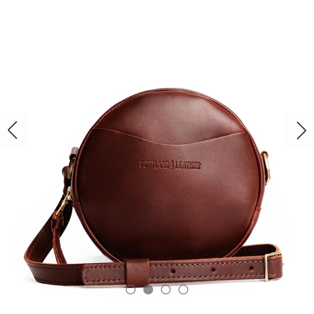 EUC🤎Portland Leather Cognac circle crossbody.